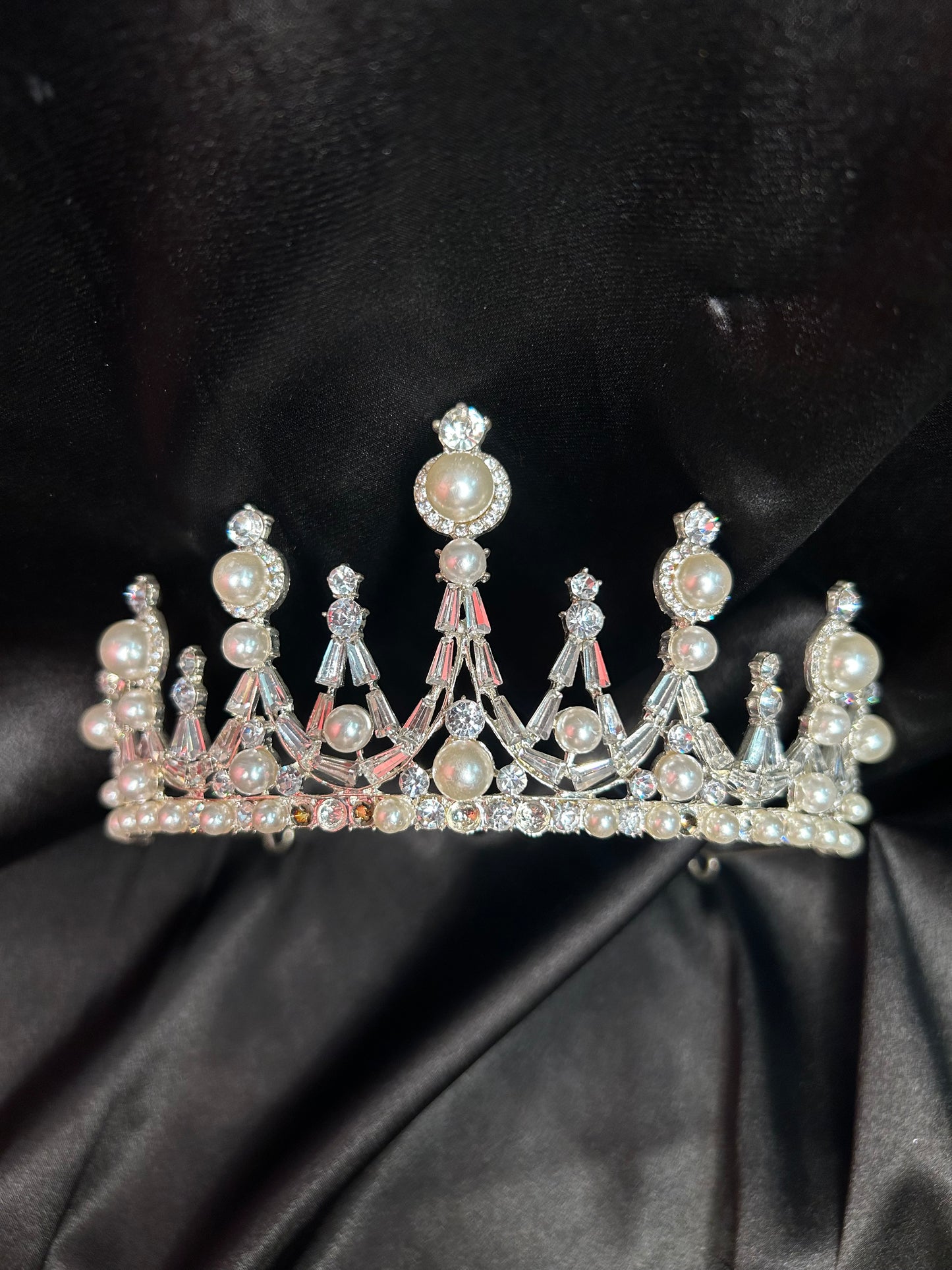 Pearl Sliver Crown