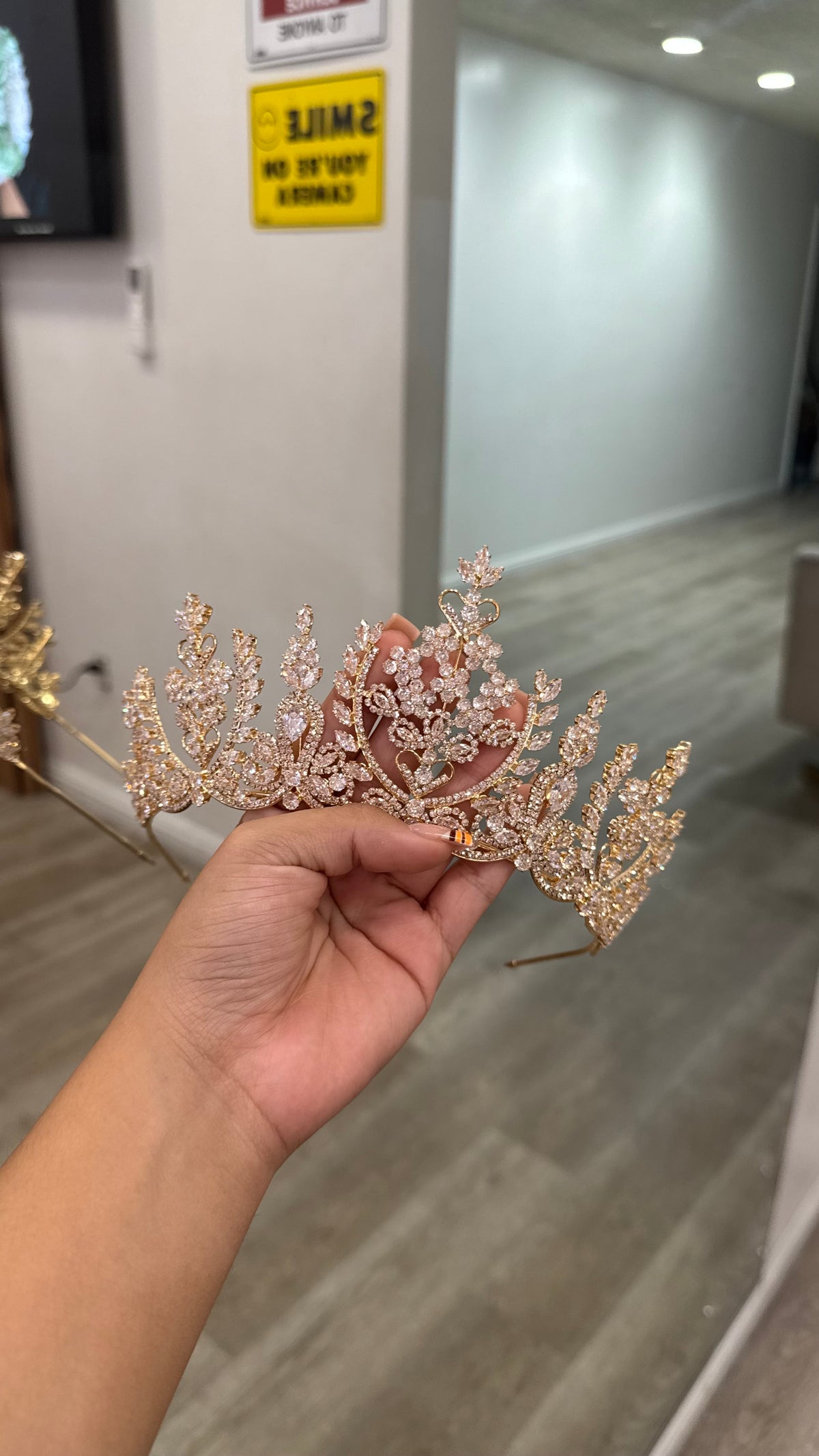 GOLD CROWN