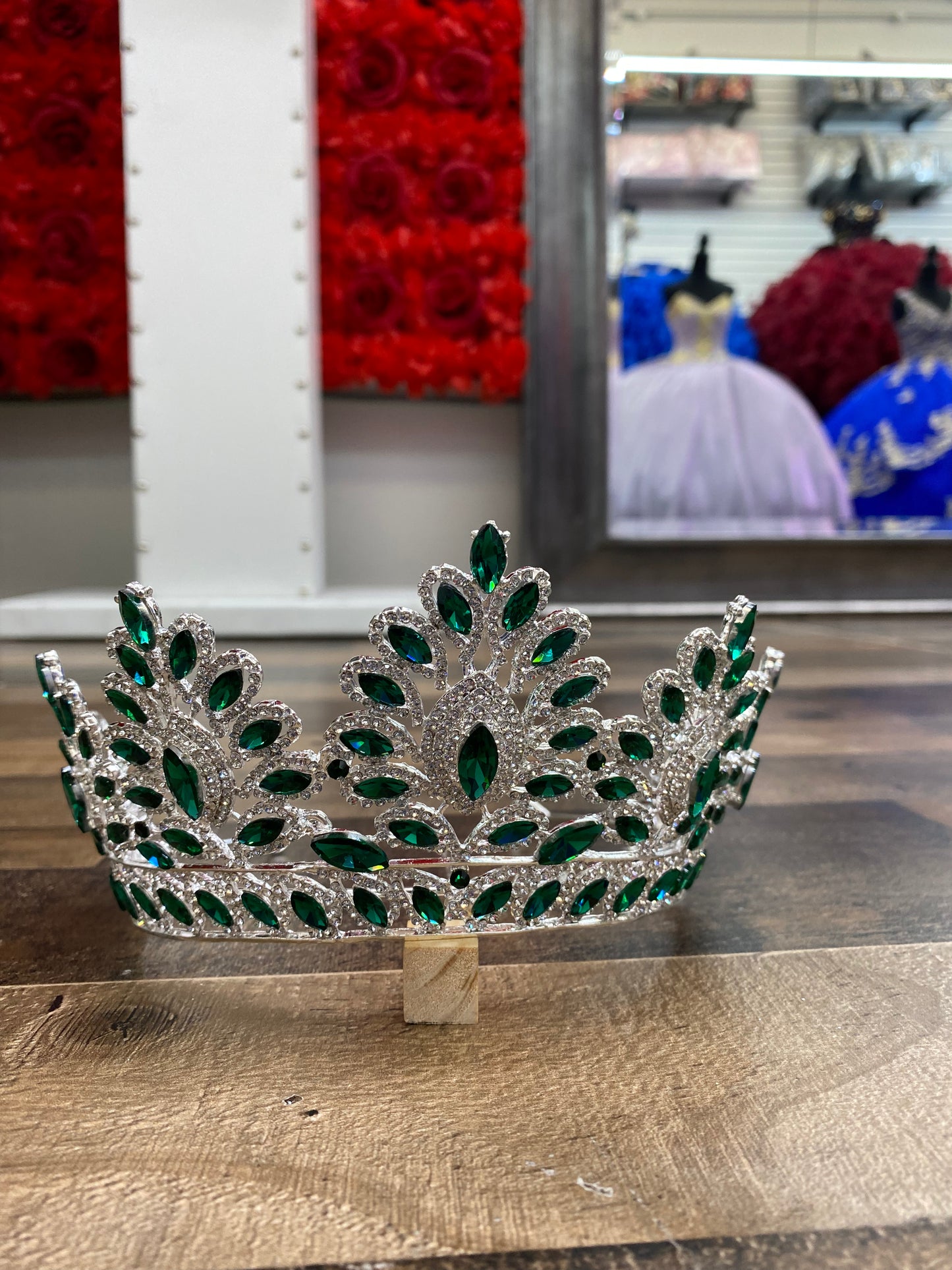 quince crown
