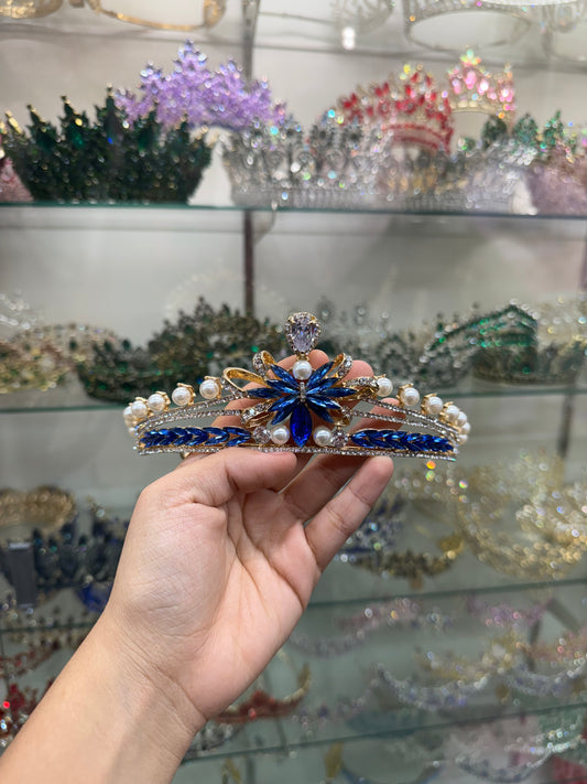 Royal Blue Pearl Crown
