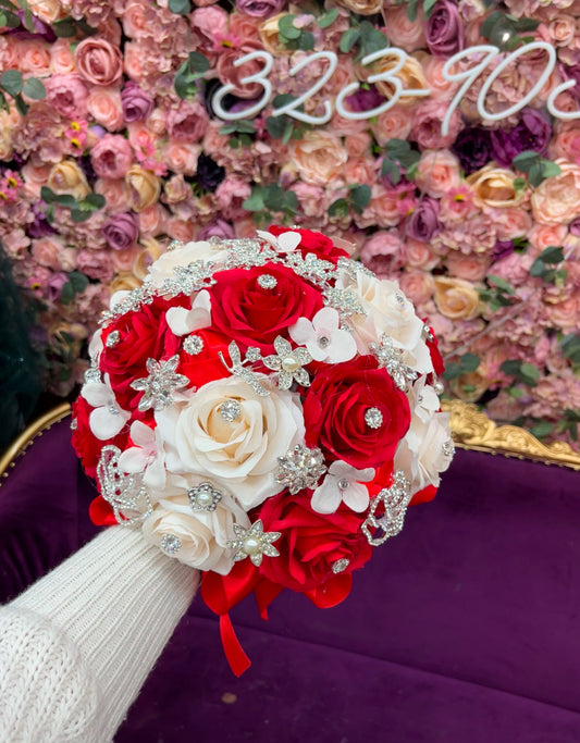 Red and white ramo