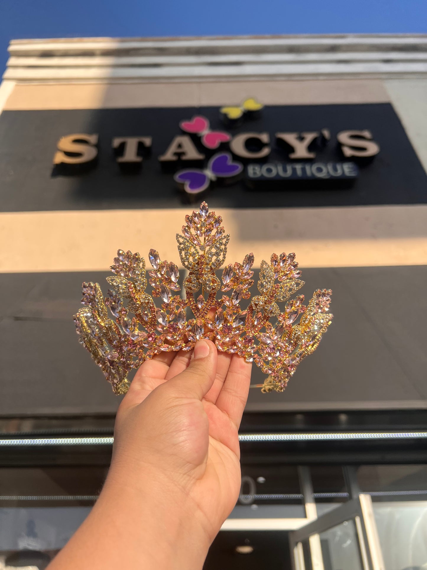 Pink with gold butterfly’s crown👑