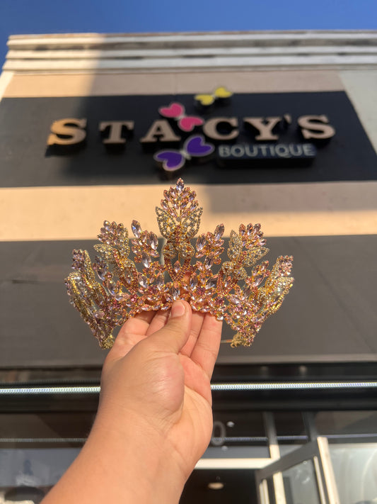 Pink with gold butterfly’s crown👑