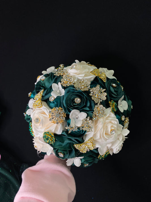 Emerald green with ivory and gold bouquet